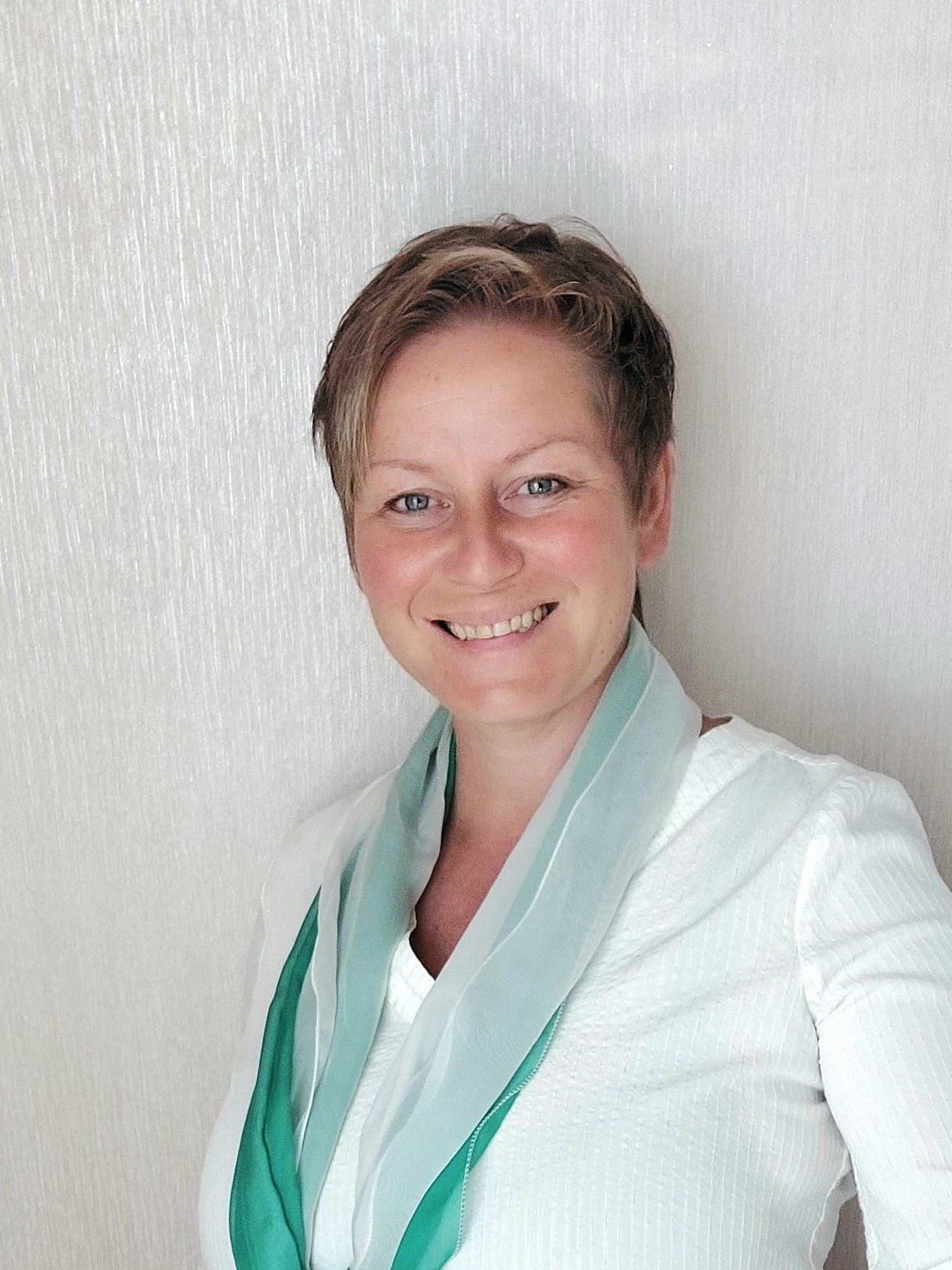 Dipl.-Pädagogin, Dipl.-Ökonomin, Systemischer Coach, Personlity Profiling Coach und E-Learning Managerin